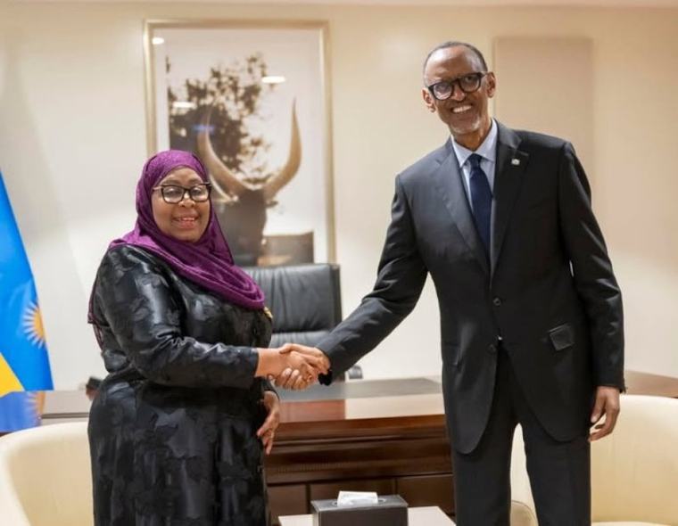 Perezida Kagame yihanganishije Samia Suluhu wa Tanzania wapfushije umugabo