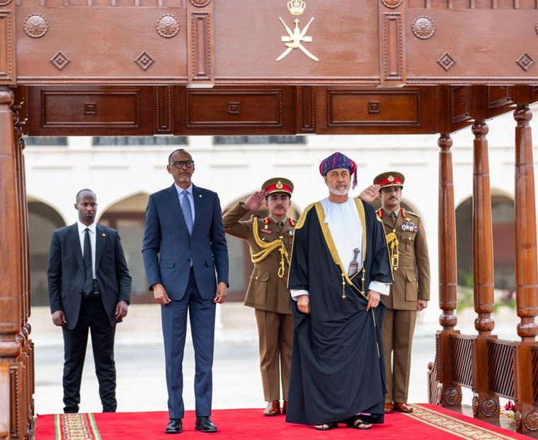 Kagame arrives in Oman on two-day visit